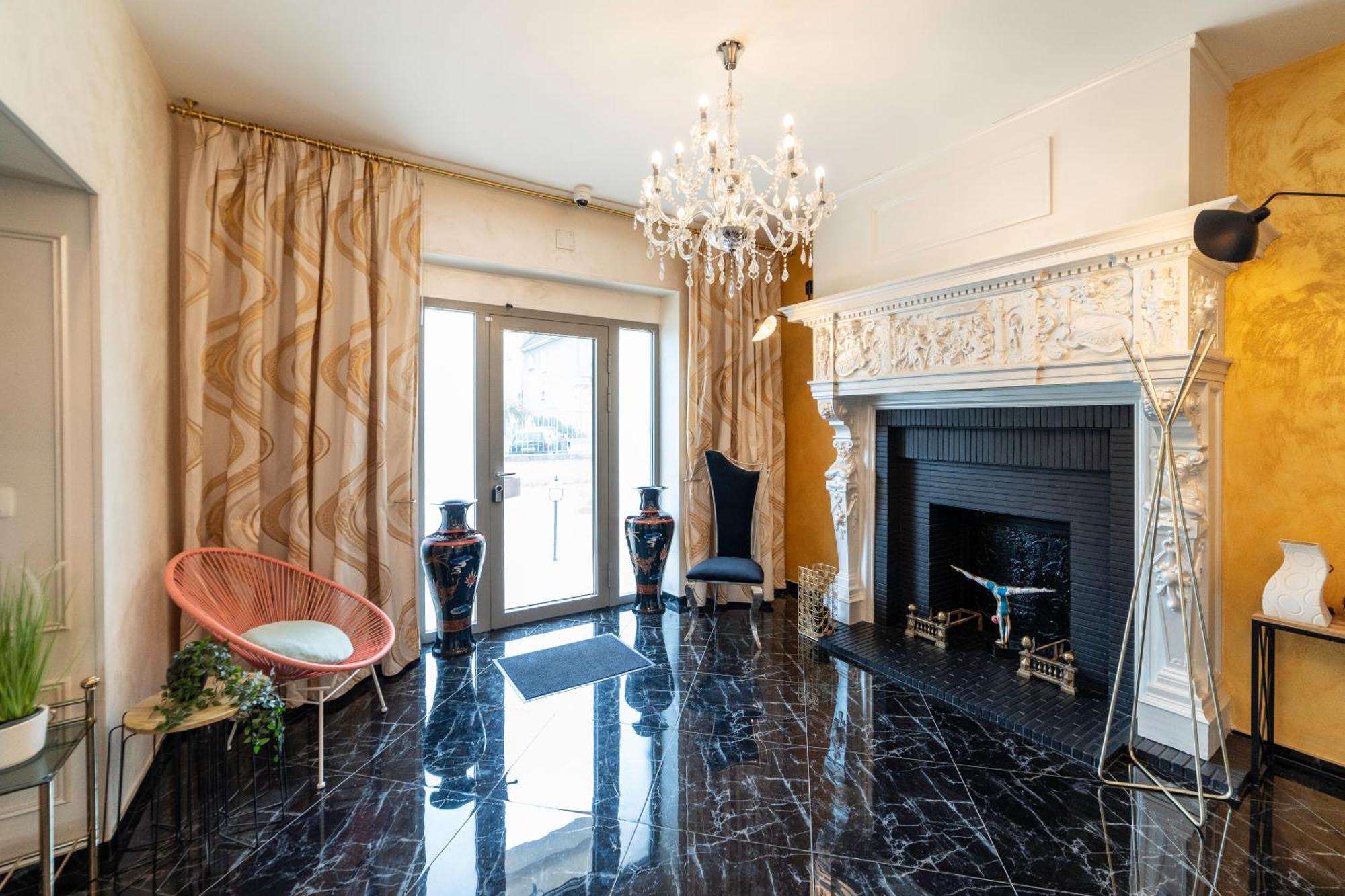 Les Etoiles Bed & Breakfast Tonnerre Bagian luar foto