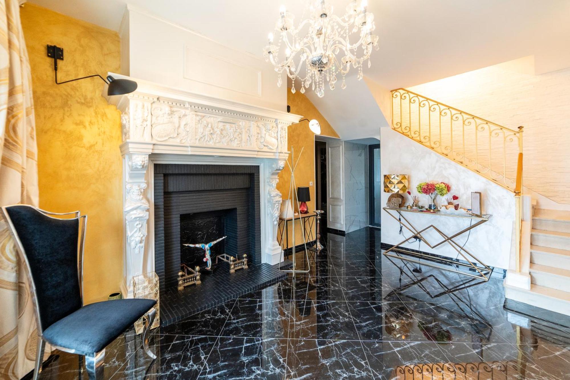 Les Etoiles Bed & Breakfast Tonnerre Bagian luar foto