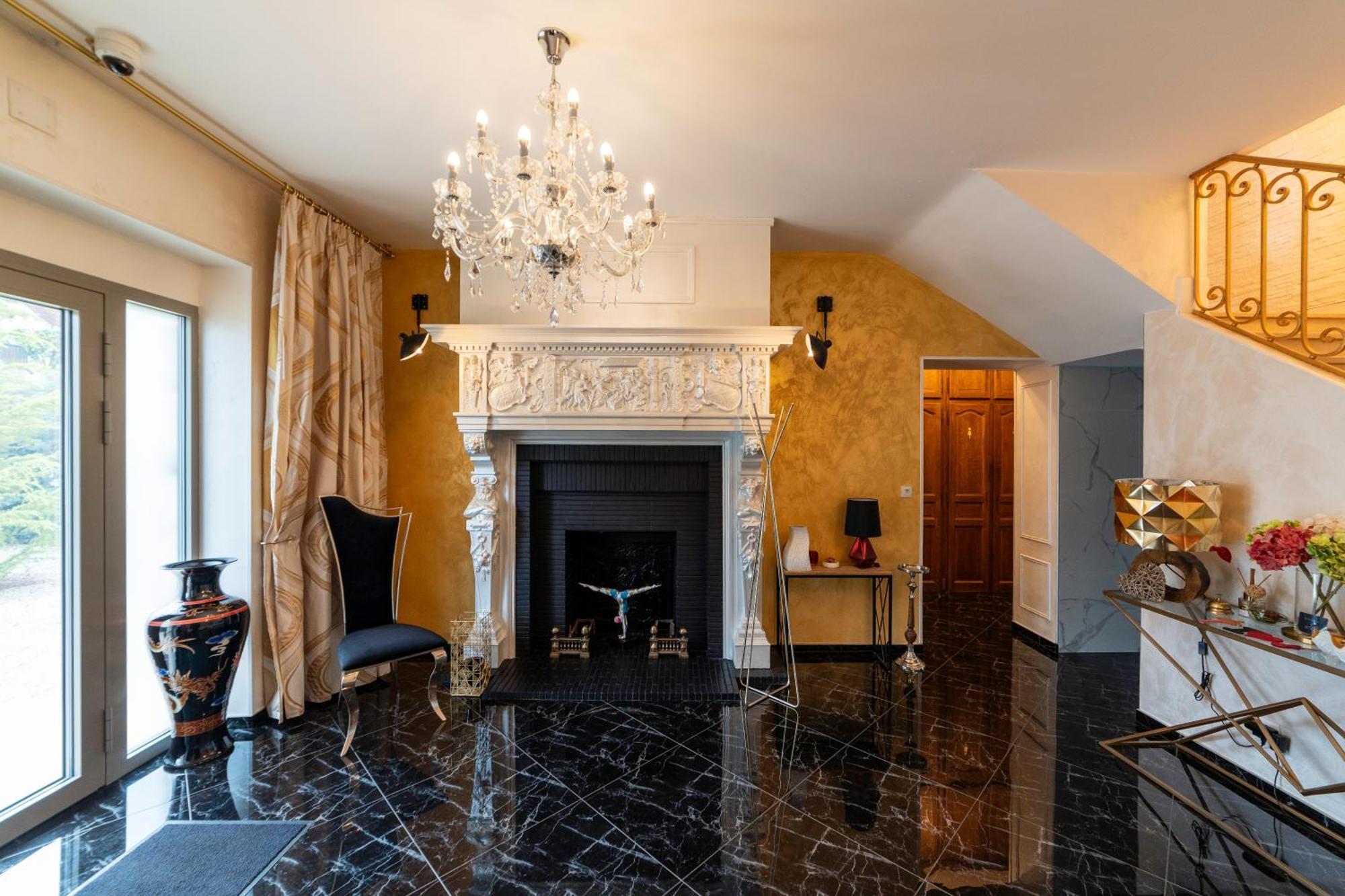 Les Etoiles Bed & Breakfast Tonnerre Bagian luar foto