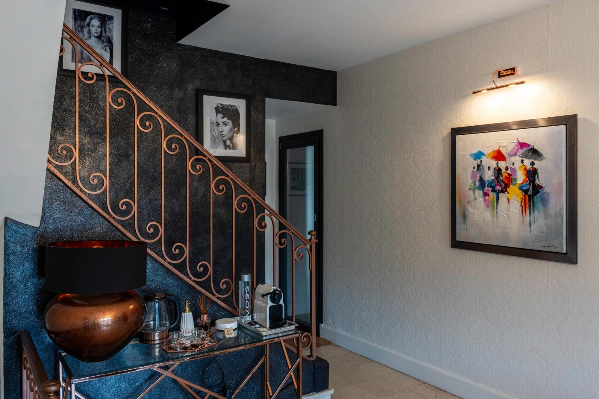 Les Etoiles Bed & Breakfast Tonnerre Bagian luar foto