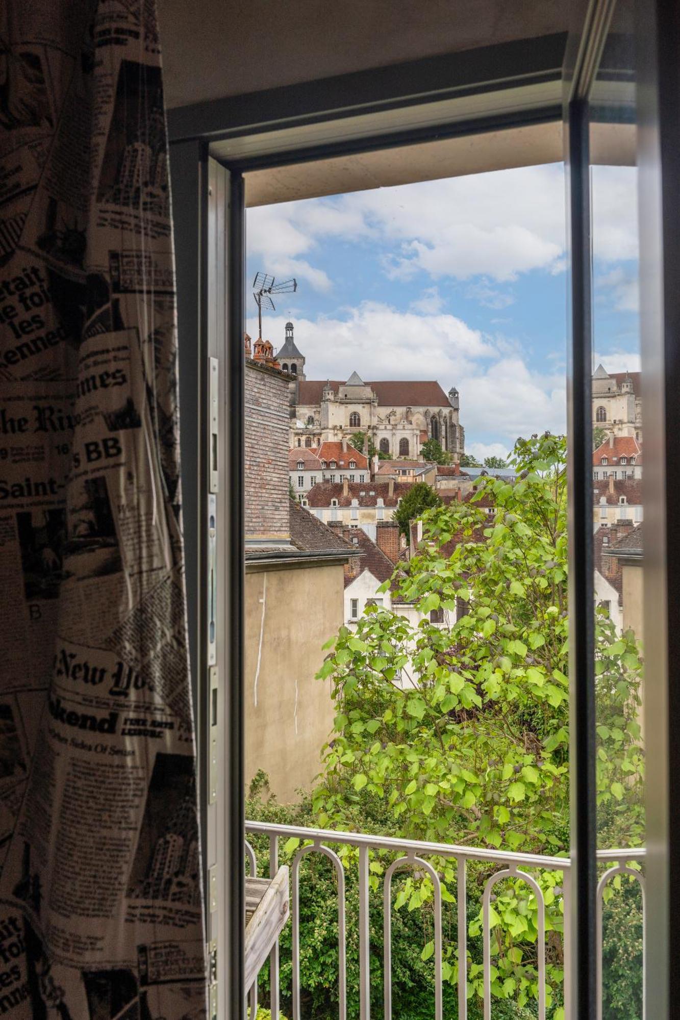 Les Etoiles Bed & Breakfast Tonnerre Ruang foto
