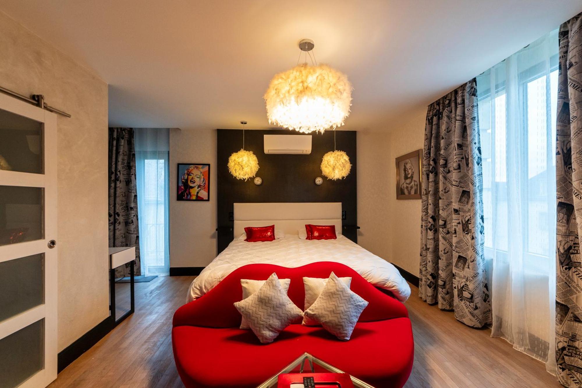 Les Etoiles Bed & Breakfast Tonnerre Bagian luar foto