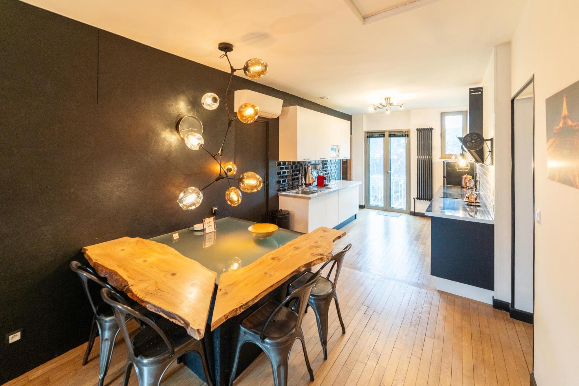 Les Etoiles Bed & Breakfast Tonnerre Bagian luar foto