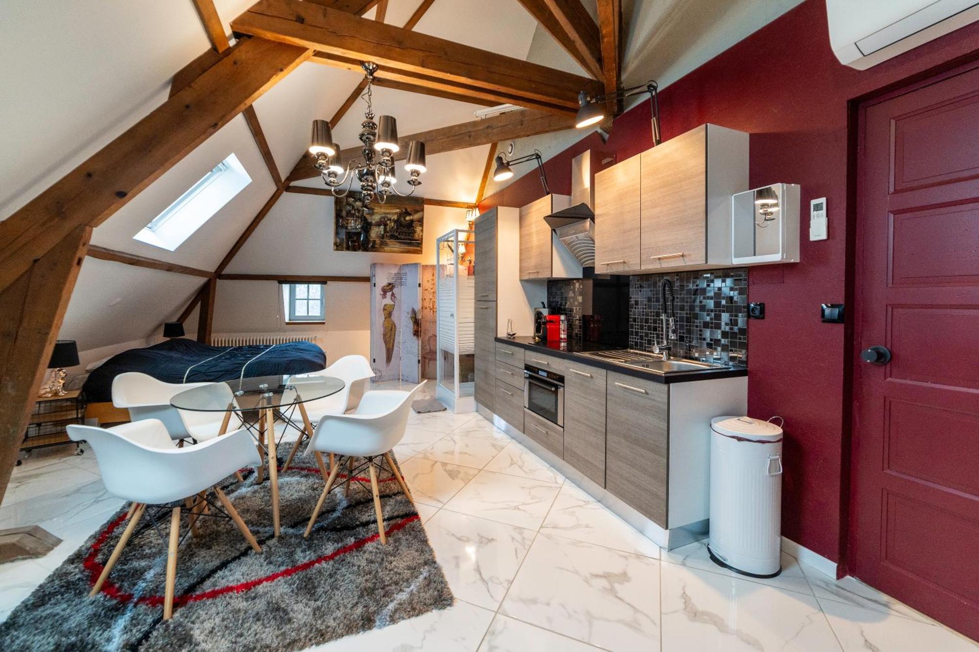 Les Etoiles Bed & Breakfast Tonnerre Bagian luar foto