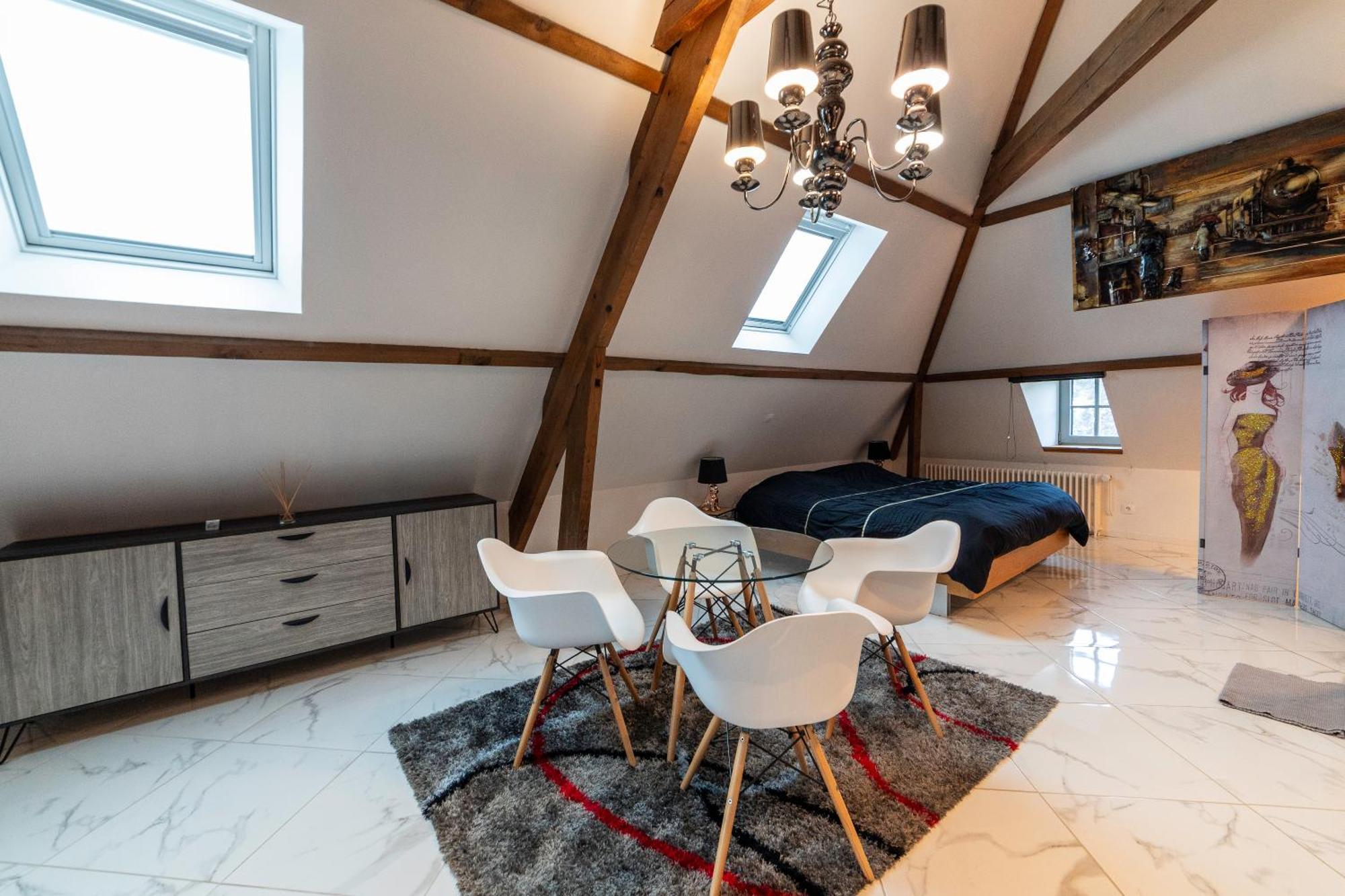 Les Etoiles Bed & Breakfast Tonnerre Bagian luar foto
