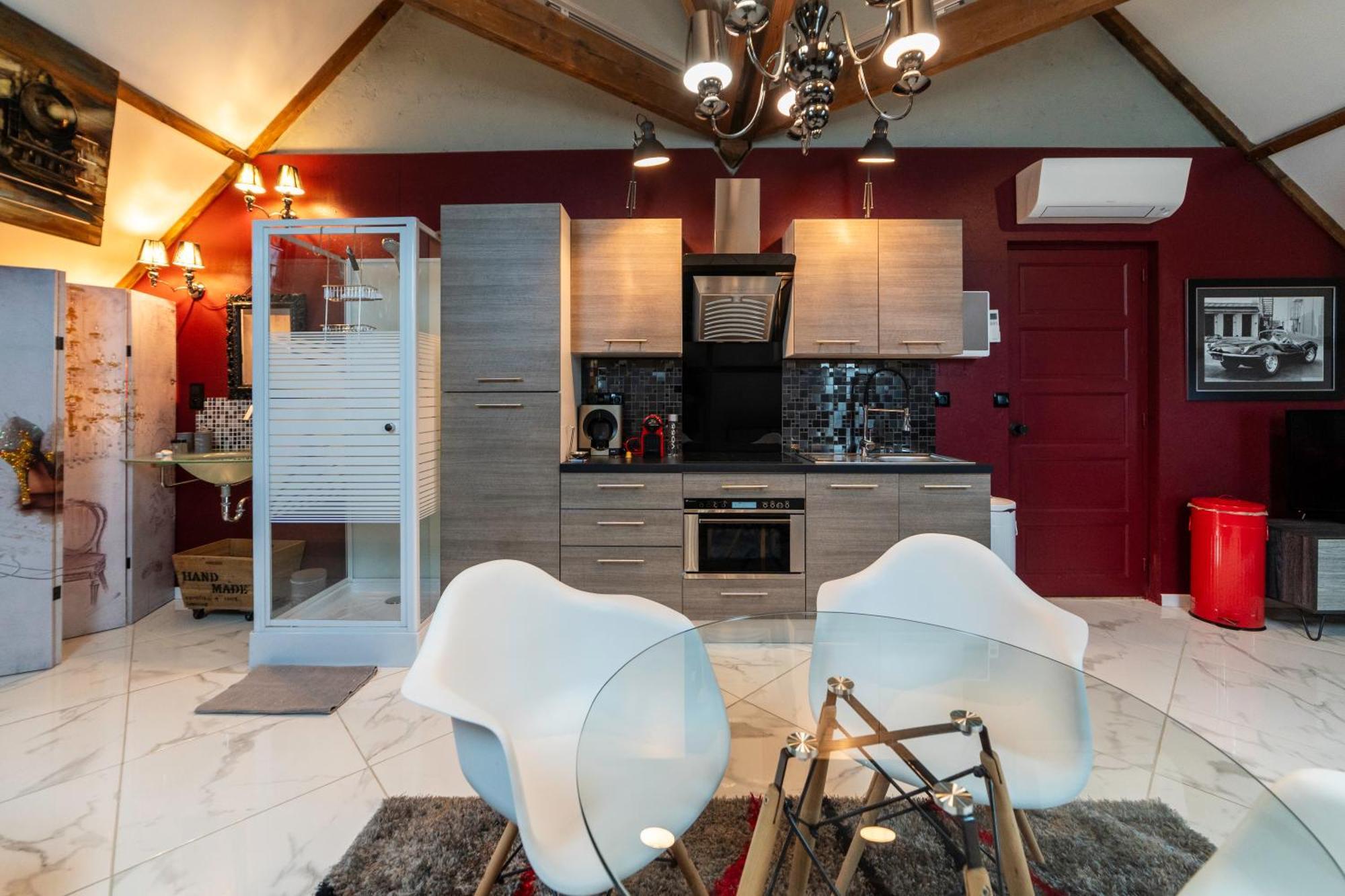 Les Etoiles Bed & Breakfast Tonnerre Bagian luar foto