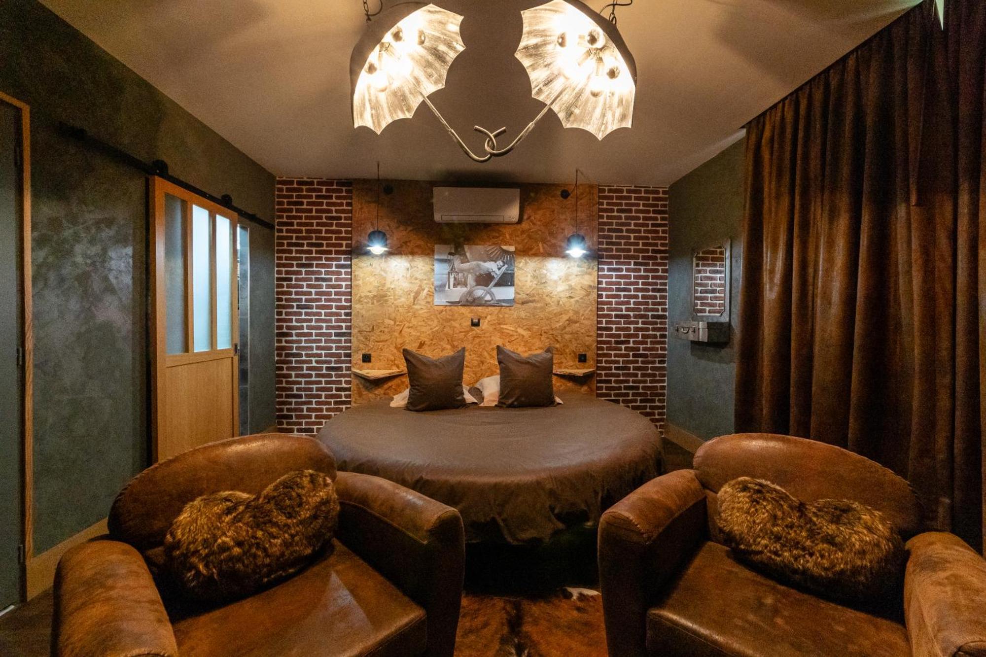 Les Etoiles Bed & Breakfast Tonnerre Bagian luar foto