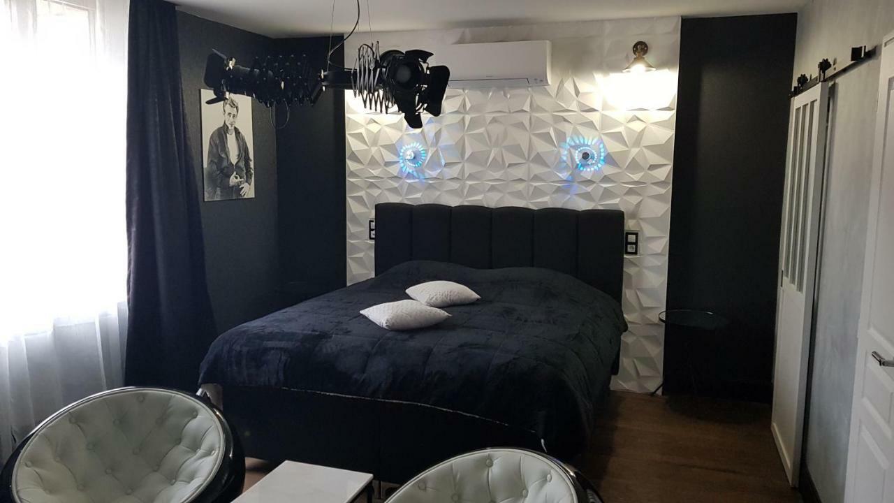 Les Etoiles Bed & Breakfast Tonnerre Bagian luar foto