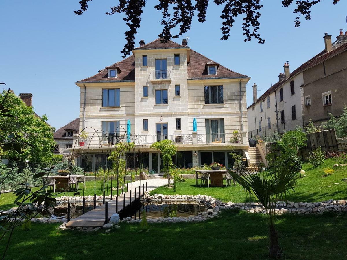 Les Etoiles Bed & Breakfast Tonnerre Bagian luar foto